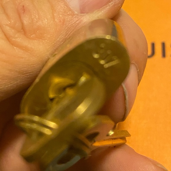 Authentic LV Lock w/2 keys - Picture 3 of 7